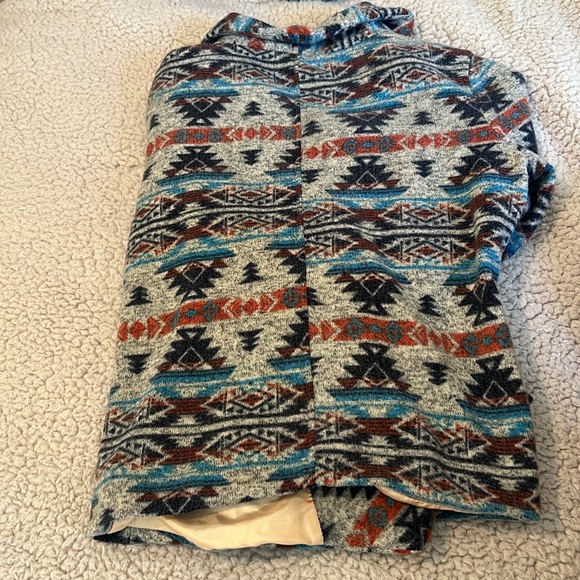 Aztec jacket size Large - Picture 3 of 3